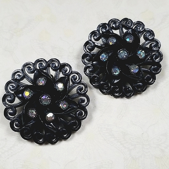 Vintage Mid Century Featherweights AB Crystal Floral Clip On Earrings - Picture 5 of 15